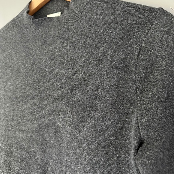 Abercrombie & Fitch Gray Midi Dress - Picture 2 of 7